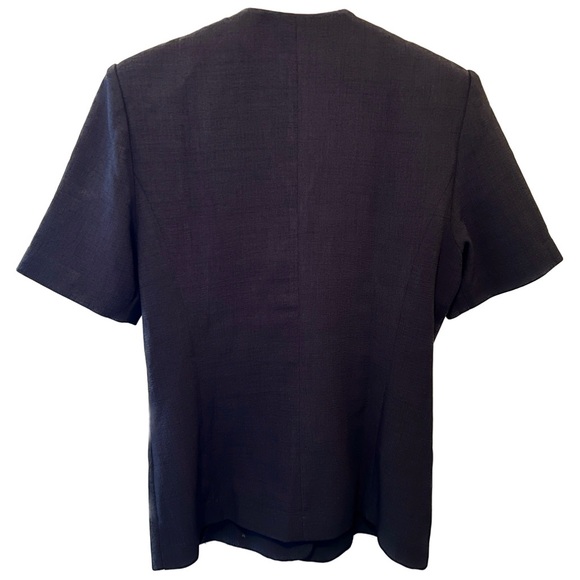 Women’s Short Sleeve Tailored Blazer - Picture 2 of 4